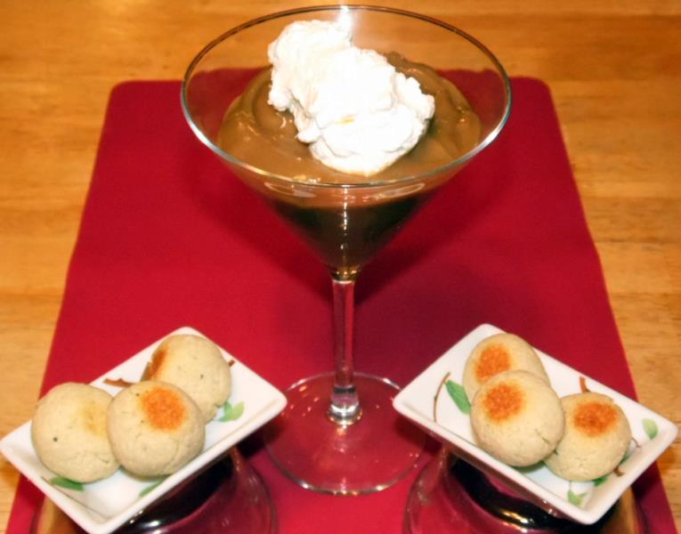 chocovin-pudding-and-muscat-blue-cheese-puffs