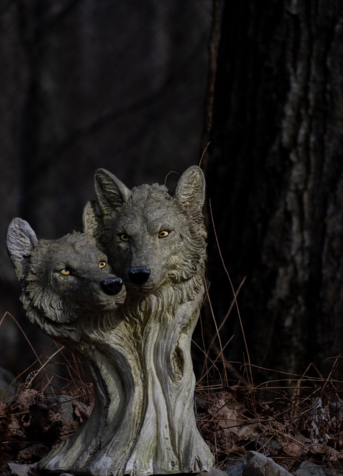 Wolf Statue Entrance resize